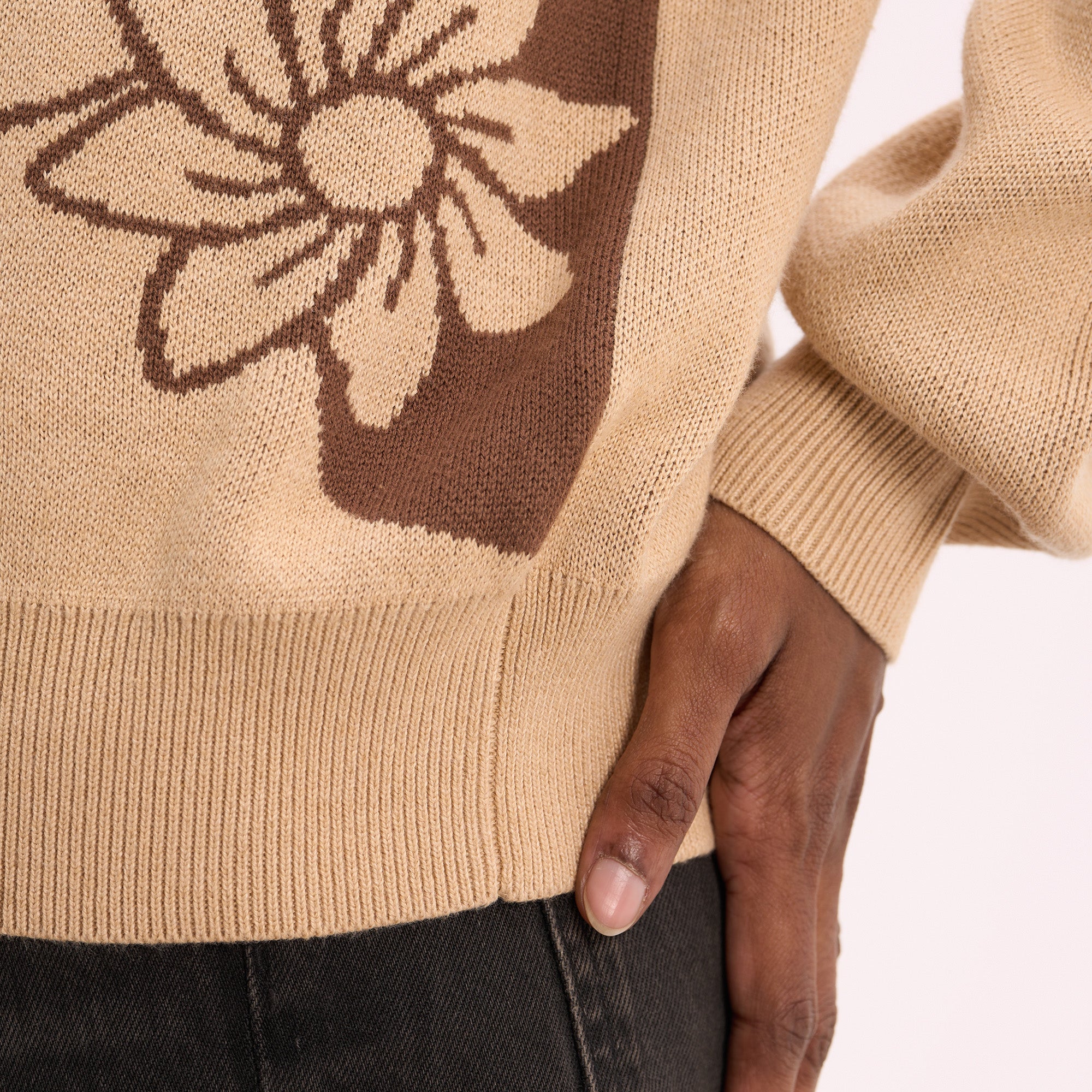 Knitted Sweater 001 - Apsara