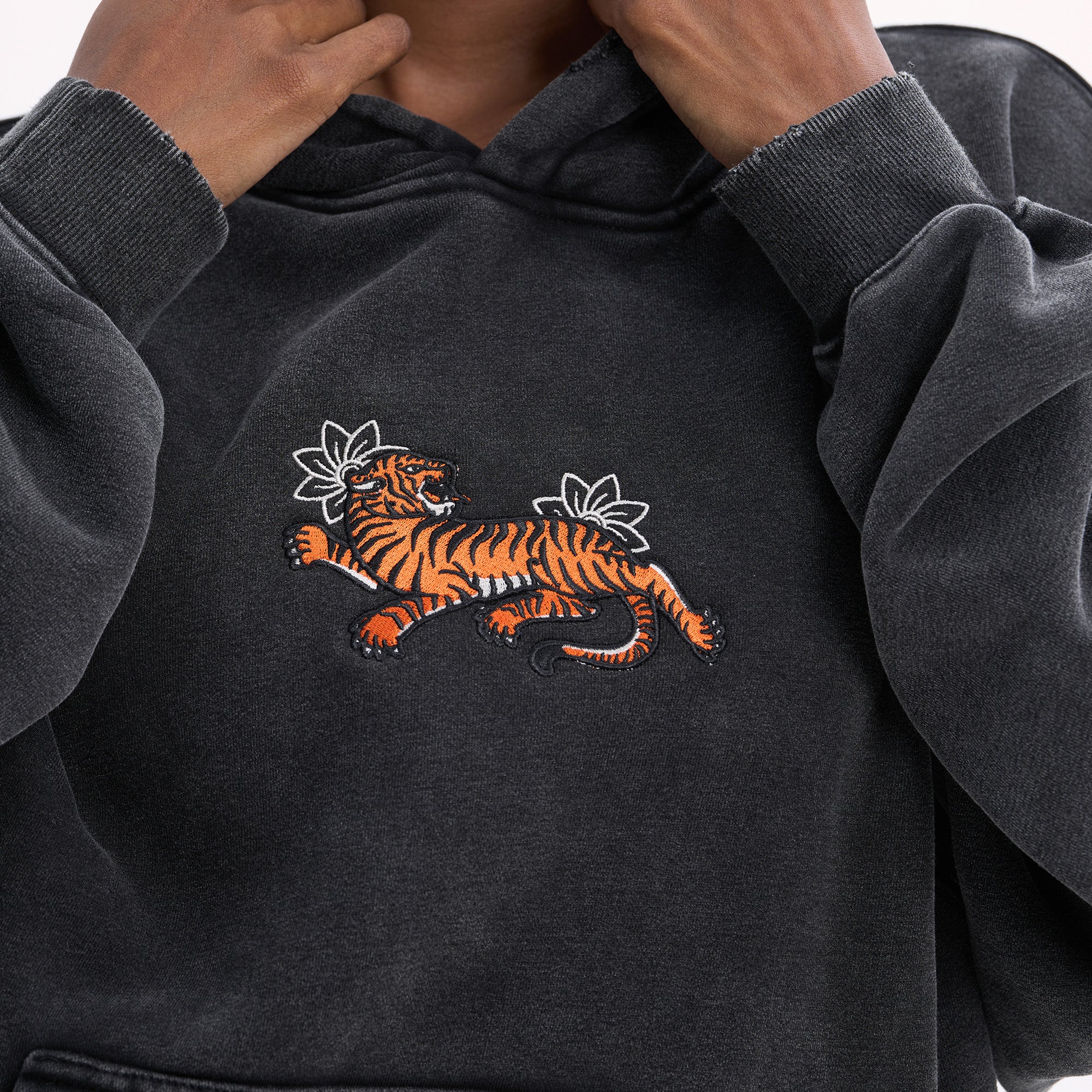 Puli (Tiger) Embroidered hoodie